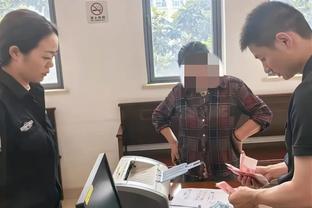 23岁大连人后卫何宇鹏首次入选国足，本届亚运会首发一场比赛